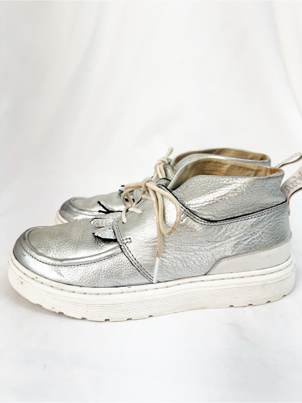 Dr. Martens Jemima Chukka boots, metallic silver leather finish Size 9 - Picture 3 of 6